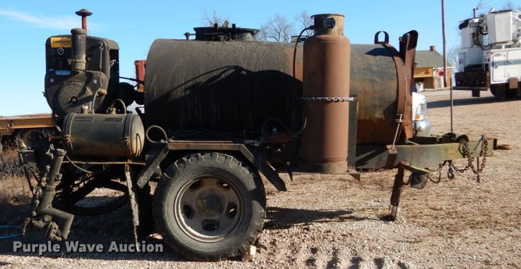 image for item DH5053 1974 Entyre MU6TR oil distributor