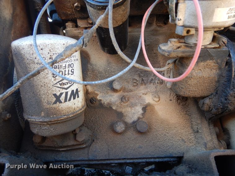 image for item DH5053 1974 Entyre MU6TR oil distributor