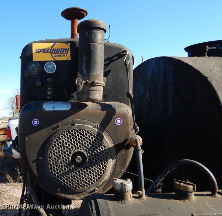 image for item DH5053 1974 Entyre MU6TR oil distributor