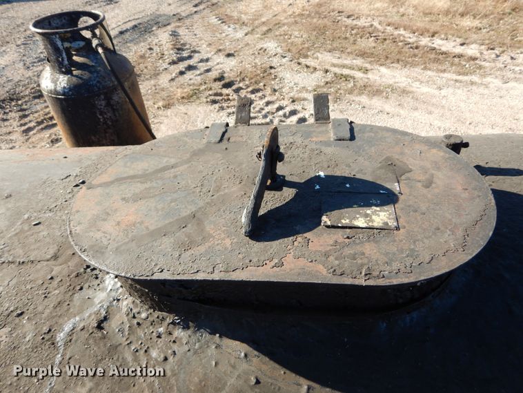 image for item DH5053 1974 Entyre MU6TR oil distributor