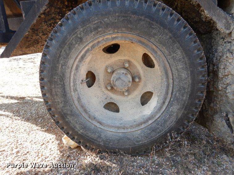 image for item DH5053 1974 Entyre MU6TR oil distributor