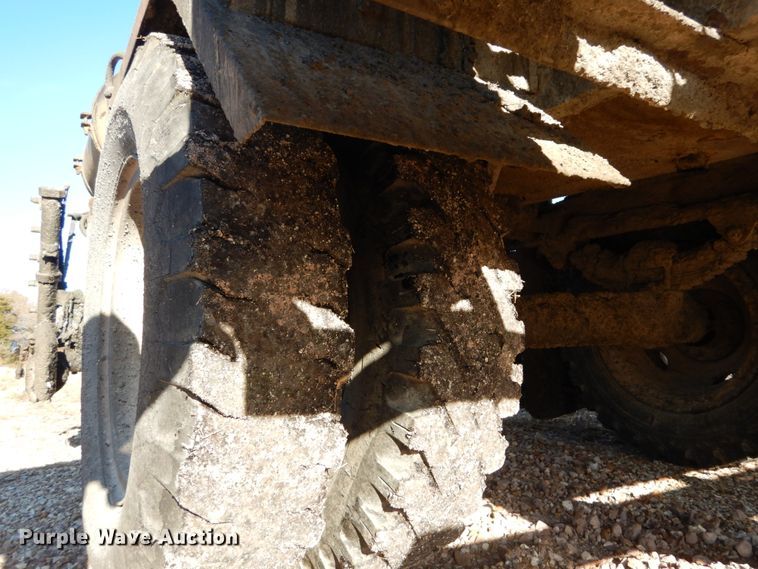 image for item DH5053 1974 Entyre MU6TR oil distributor