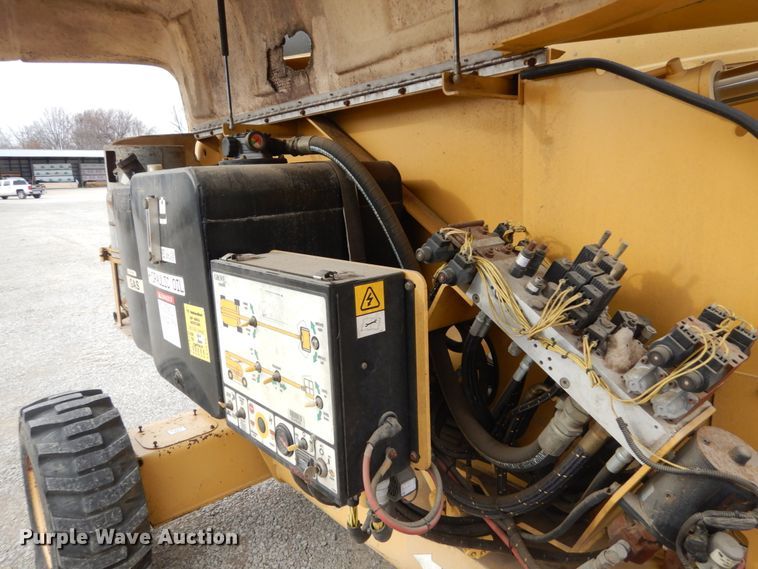 image for item DH5064 1998 Grove MZ46CXT boom lift