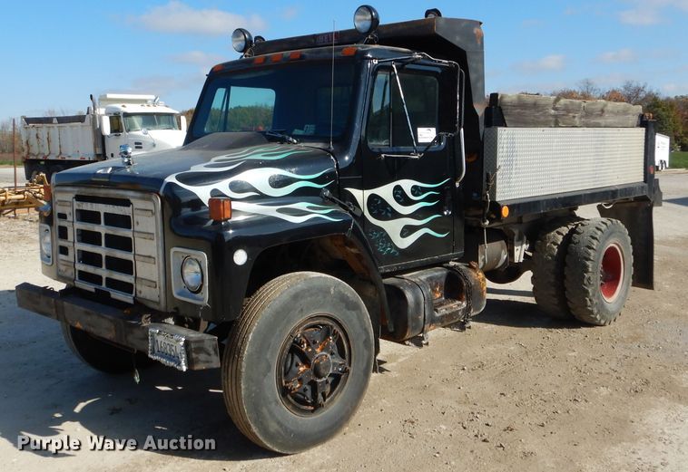 image for item DH6791 1982 International 1954 dump truck
