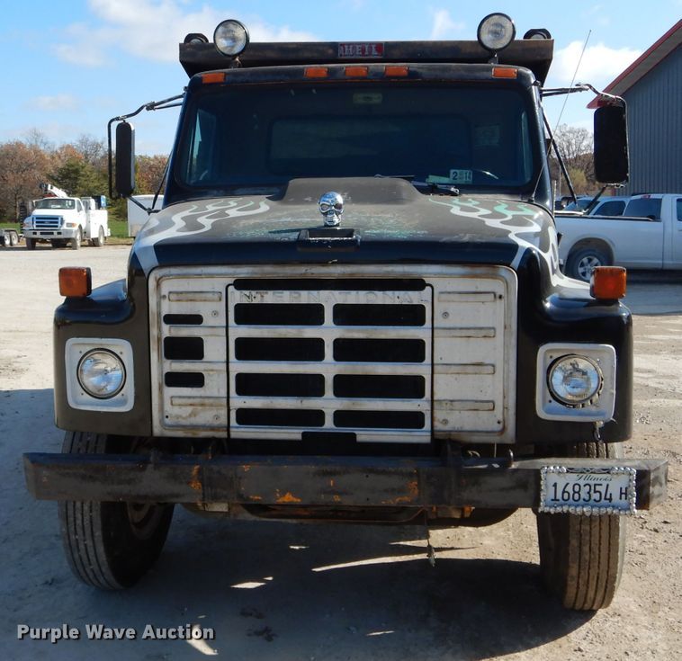 image for item DH6791 1982 International 1954 dump truck