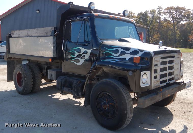 image for item DH6791 1982 International 1954 dump truck