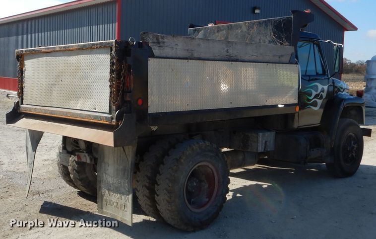 image for item DH6791 1982 International 1954 dump truck