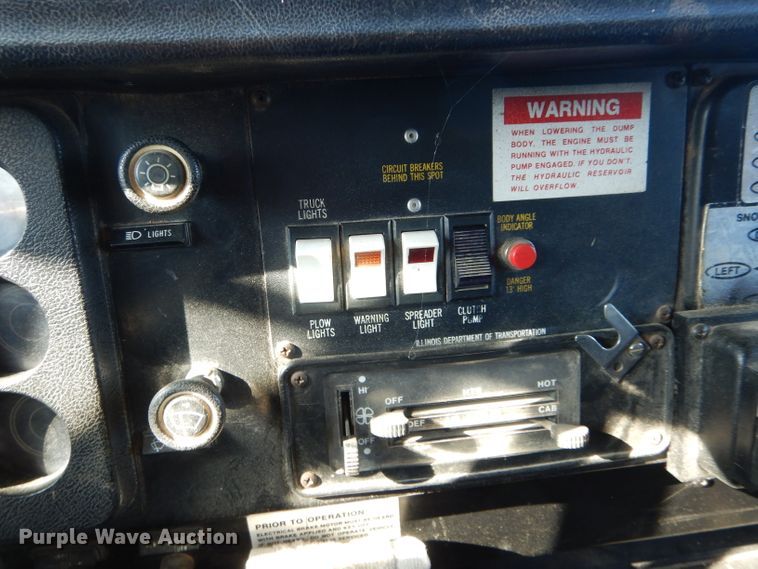 image for item DH6791 1982 International 1954 dump truck