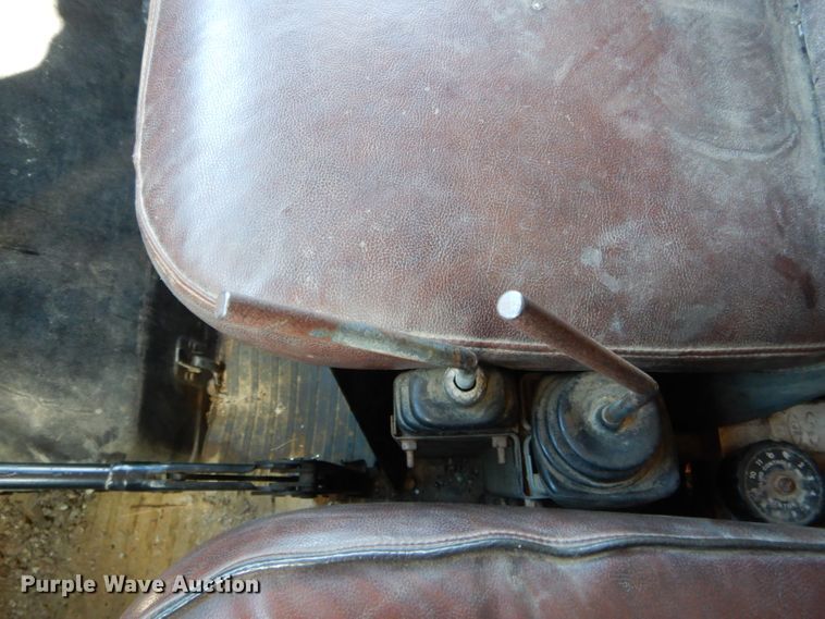 image for item DH6791 1982 International 1954 dump truck