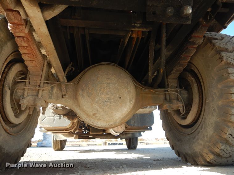 image for item DH6791 1982 International 1954 dump truck