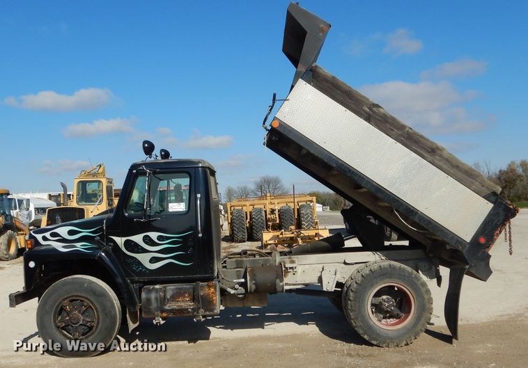 image for item DH6791 1982 International 1954 dump truck