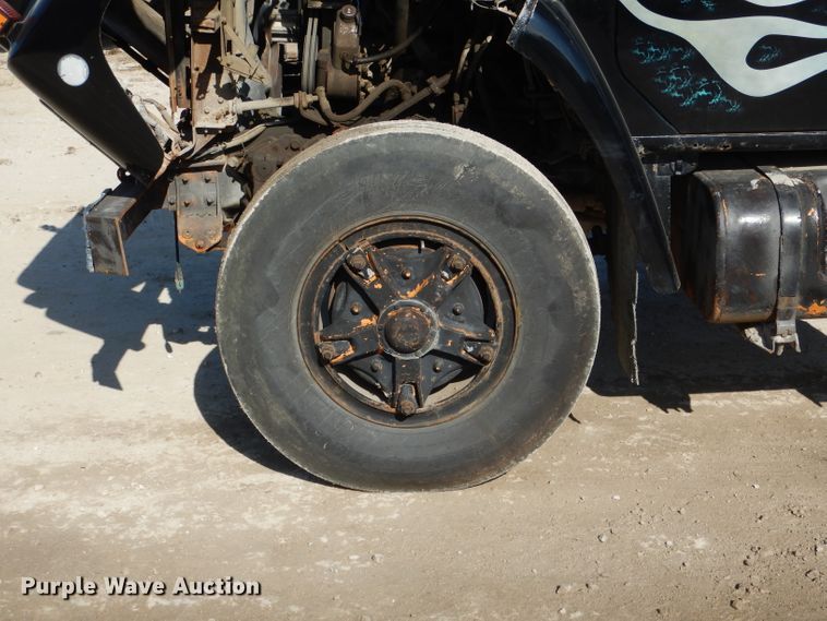 image for item DH6791 1982 International 1954 dump truck