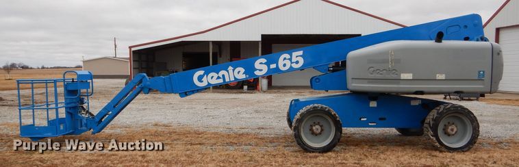 image for item DH6903 2007 Genie S65 boom lift