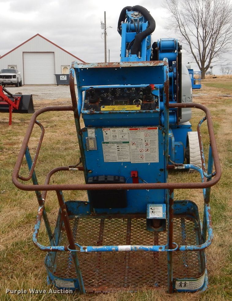 image for item DH6904 2008 Genie Z40/23NRJ boom lift
