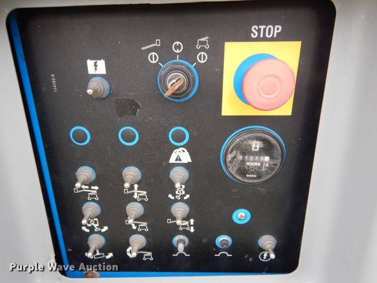 image for item DH6904 2008 Genie Z40/23NRJ boom lift