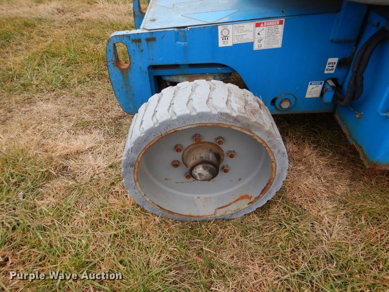 image for item DH6904 2008 Genie Z40/23NRJ boom lift