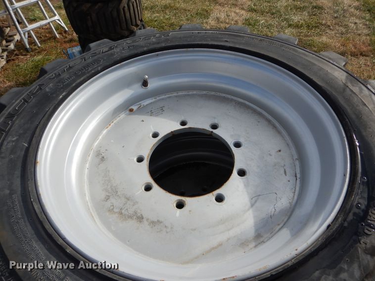 image for item DH6906 (4) 39 x 15-22.5 foam filled tires