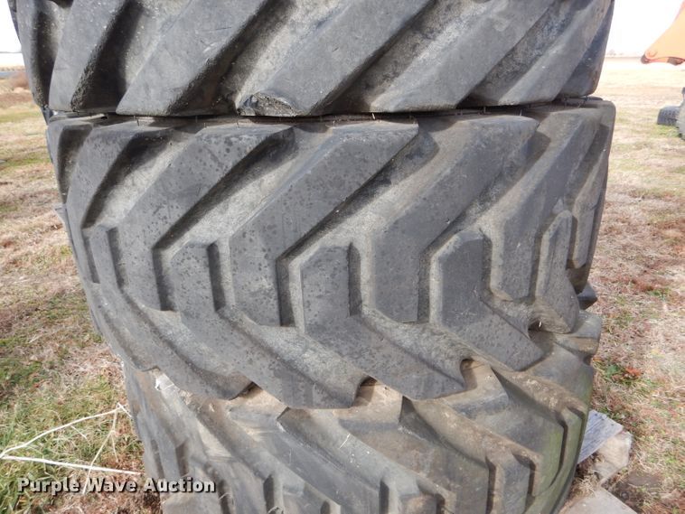 image for item DH6909 (4) In445/65D22.5 foam filled tires