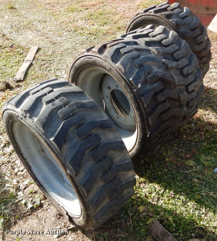 image for item DH6911 (4) 305/546 foam filled tires