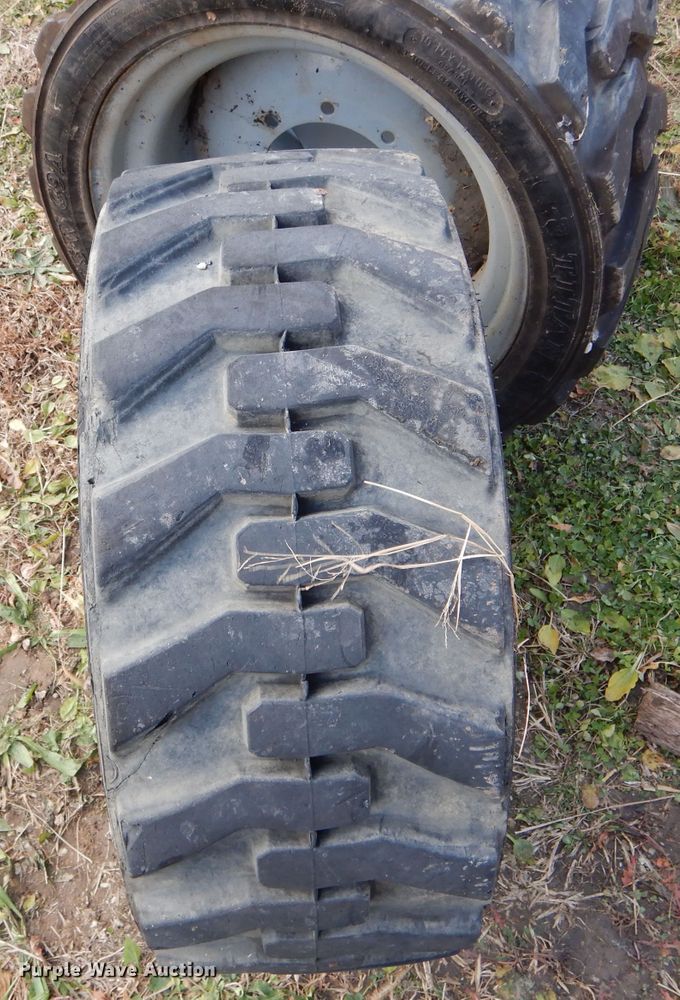 image for item DH6911 (4) 305/546 foam filled tires