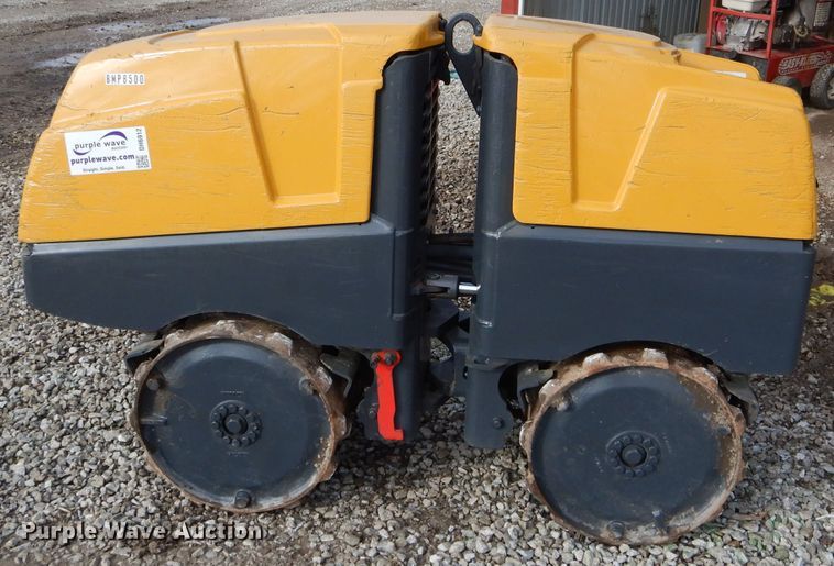 image for item DH6912 2011 Bomag BMP8500 trench compactor