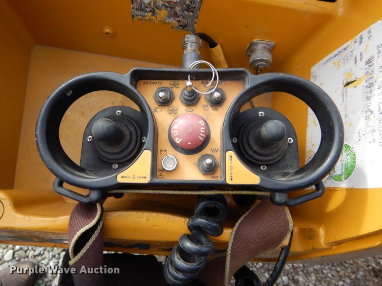 image for item DH6912 2011 Bomag BMP8500 trench compactor