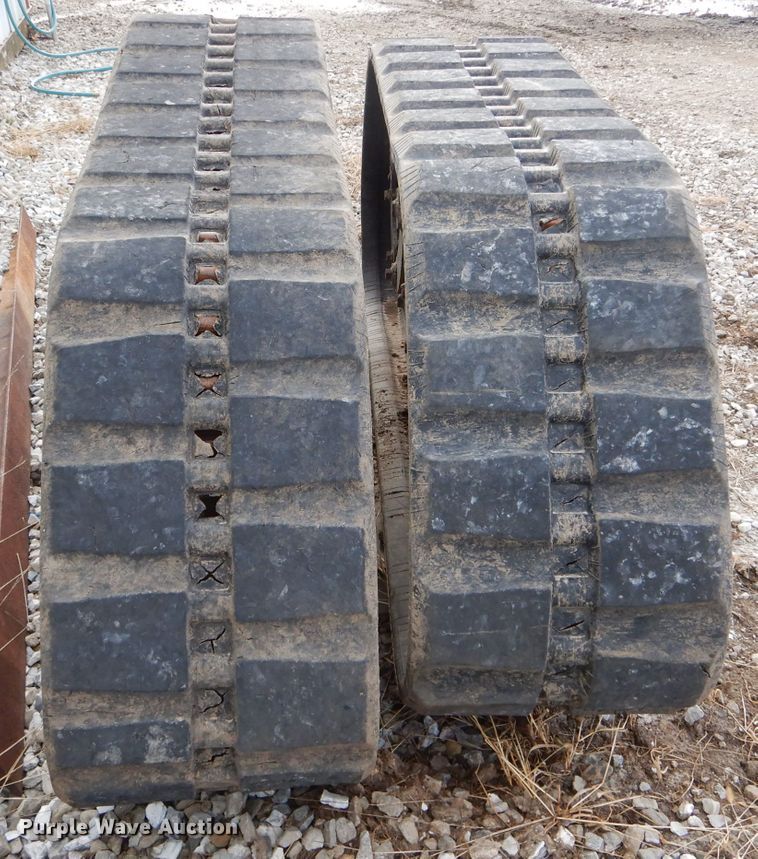 image for item DH6913 VTS skid steer tracks