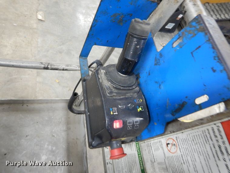 image for item DH6914 Genie GR-20 vertical lift