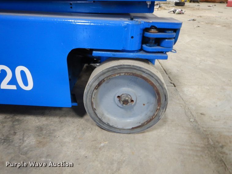 image for item DH6914 Genie GR-20 vertical lift