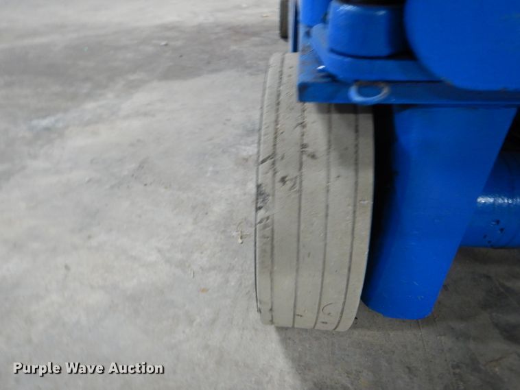 image for item DH6914 Genie GR-20 vertical lift