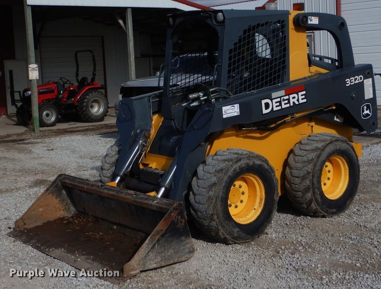 image for item DH6916 2010 John Deere 332D skid steer