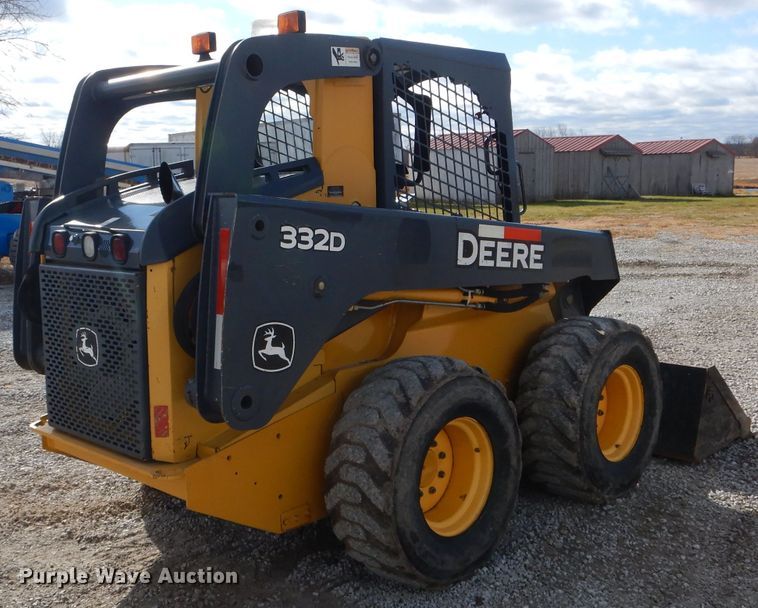 image for item DH6916 2010 John Deere 332D skid steer