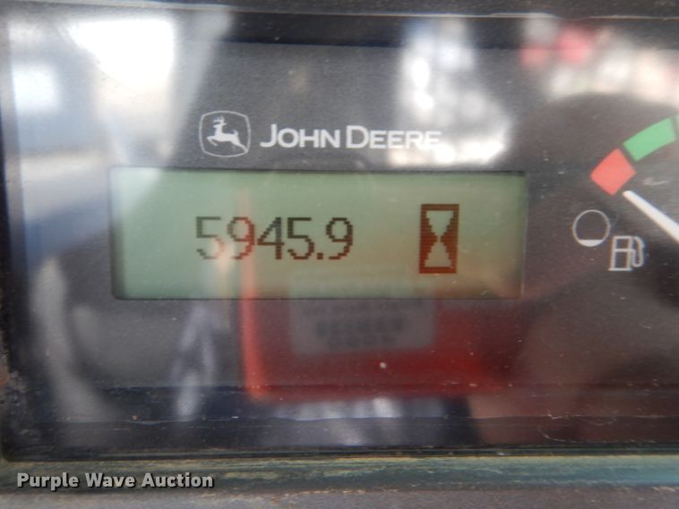 image for item DH6916 2010 John Deere 332D skid steer