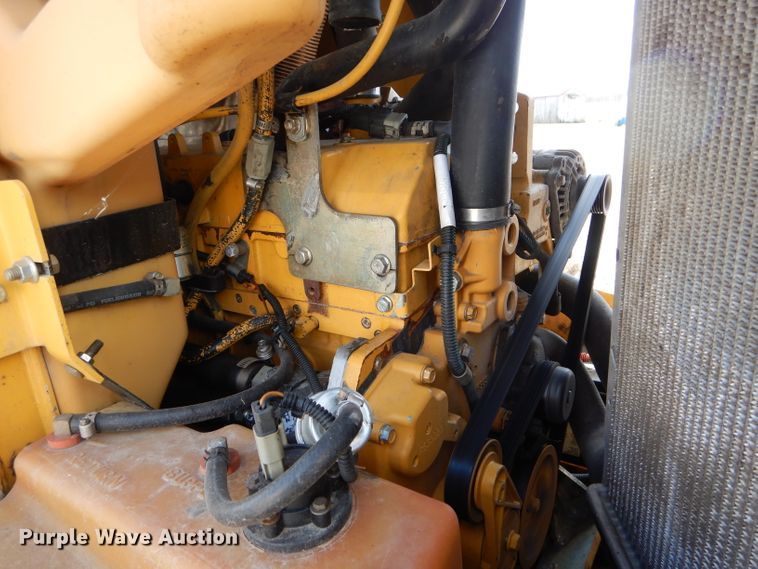 image for item DH6916 2010 John Deere 332D skid steer