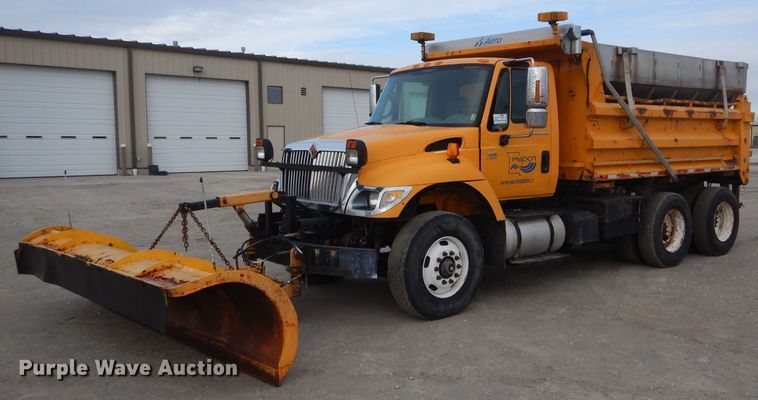 image for item DH6917 2006 International 7400 dump truck
