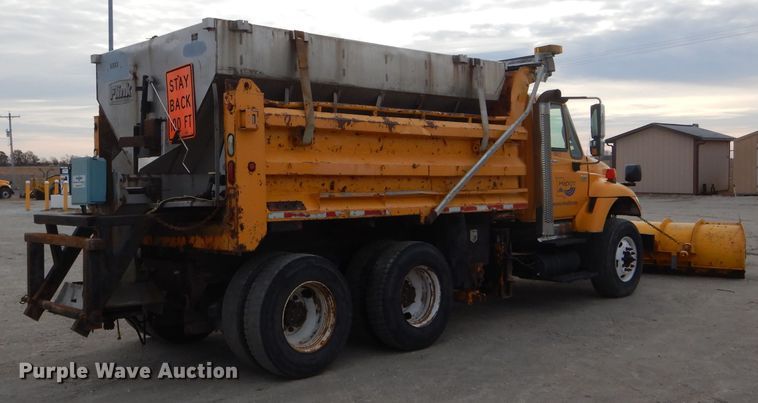 image for item DH6917 2006 International 7400 dump truck