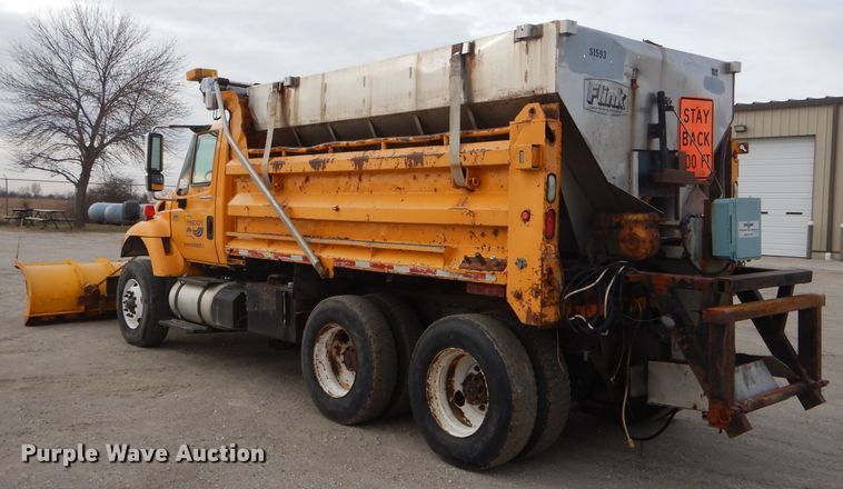 image for item DH6917 2006 International 7400 dump truck