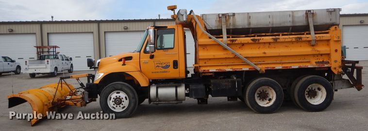 image for item DH6917 2006 International 7400 dump truck