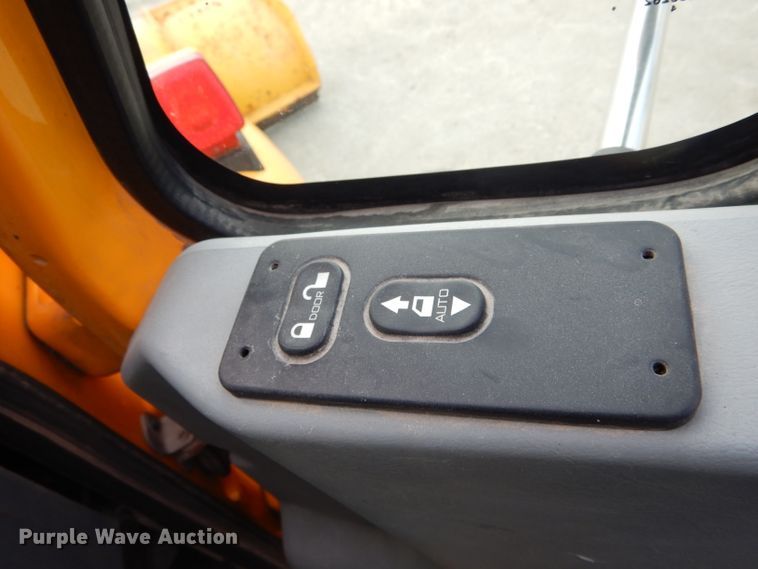 image for item DH6917 2006 International 7400 dump truck