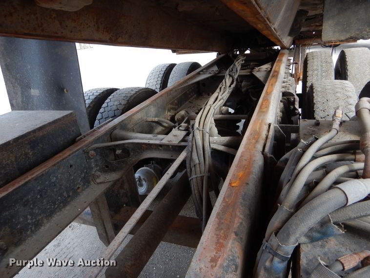 image for item DH6917 2006 International 7400 dump truck