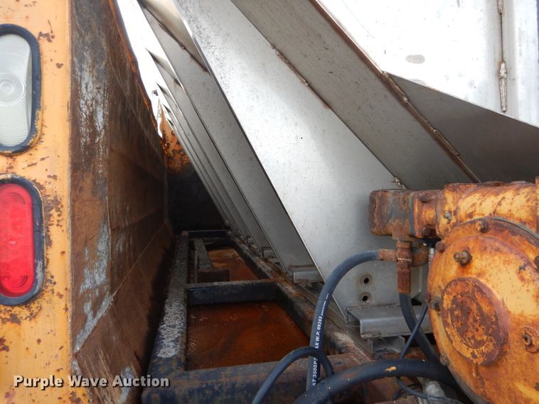 image for item DH6917 2006 International 7400 dump truck