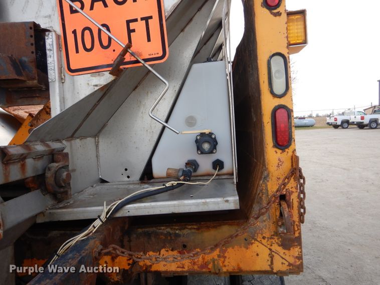 image for item DH6917 2006 International 7400 dump truck