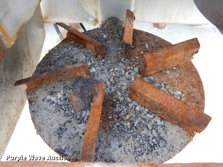 image for item DH6917 2006 International 7400 dump truck