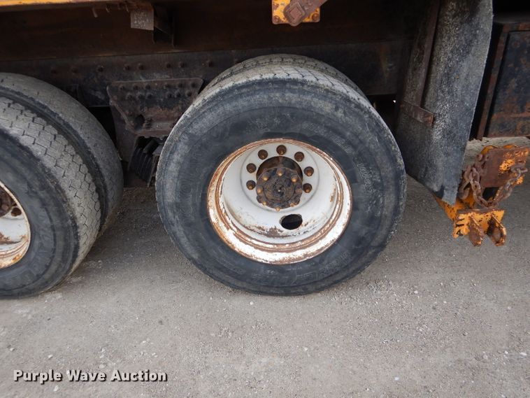 image for item DH6917 2006 International 7400 dump truck