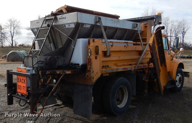 image for item DH6918 2002 International 4900 dump truck