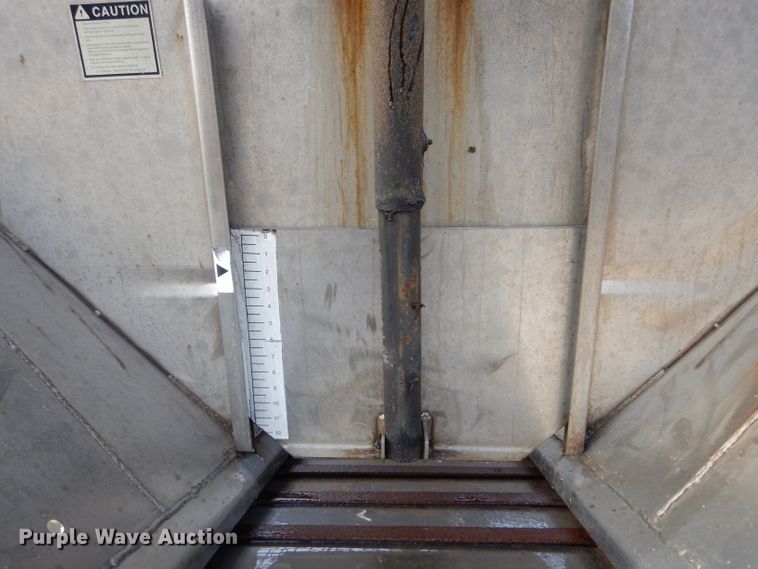 image for item DH6918 2002 International 4900 dump truck