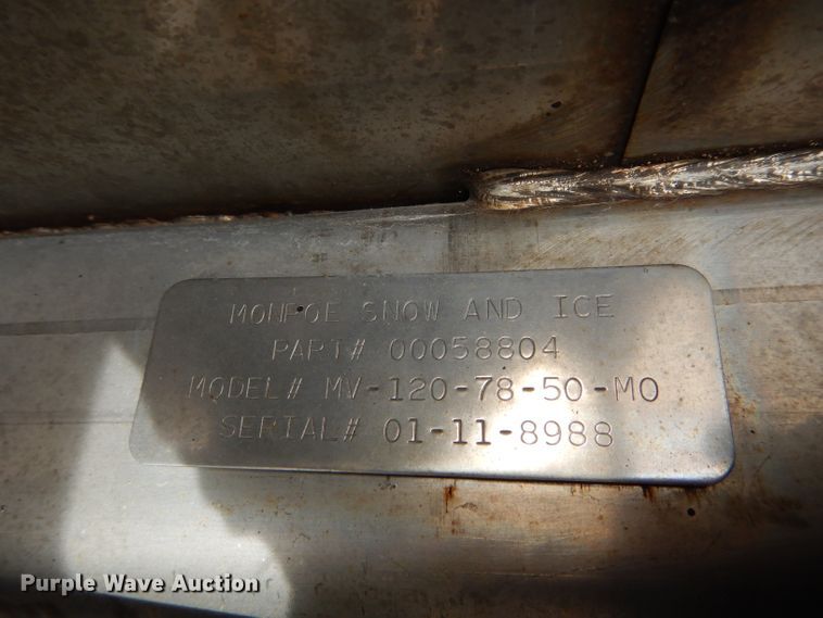 image for item DH6918 2002 International 4900 dump truck