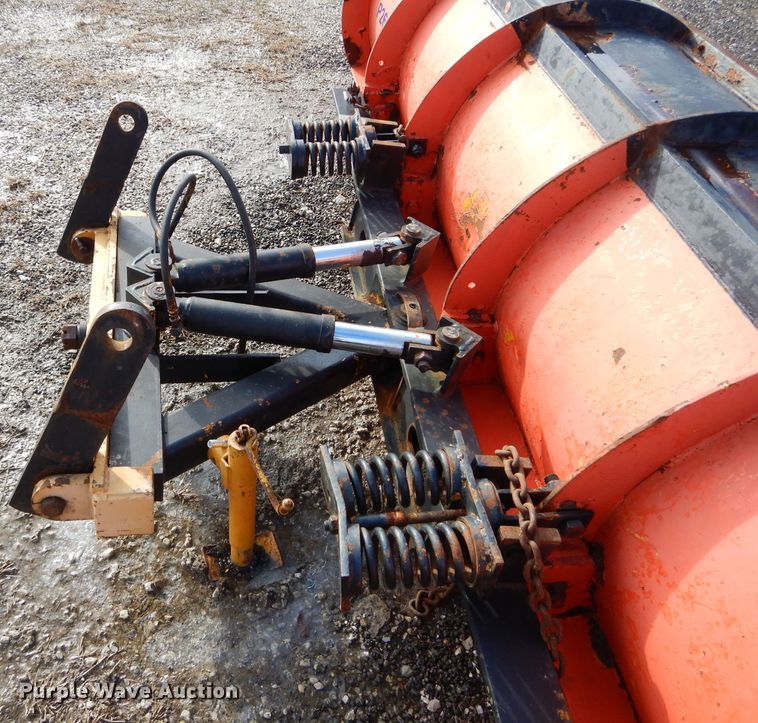 image for item DH6918 2002 International 4900 dump truck