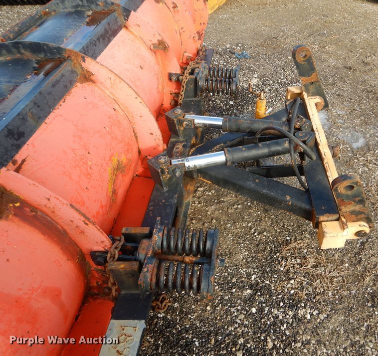 image for item DH6918 2002 International 4900 dump truck