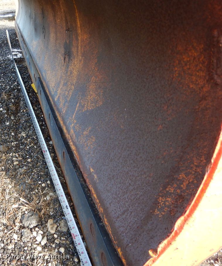 image for item DH6918 2002 International 4900 dump truck